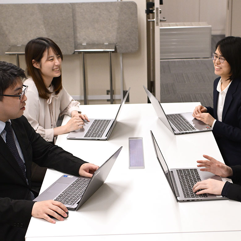 社員インタビュー